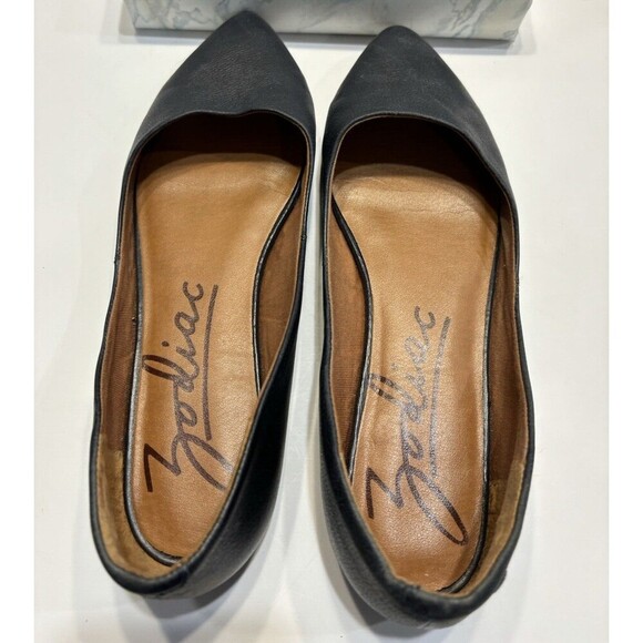 Zodiac Womens Hill Slip On Flats Black Leather Pointed Toe Shoe Sz 9.5 - Picture 8 of 10